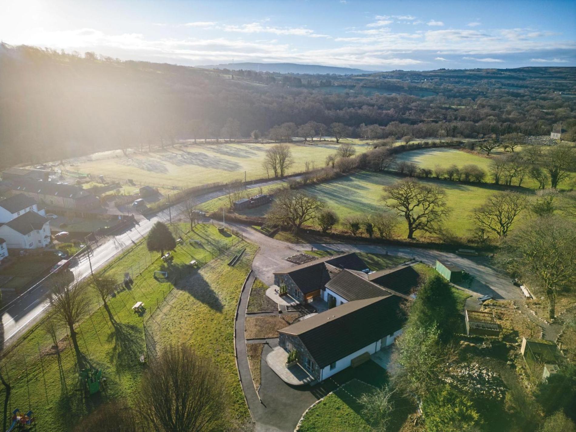 Suite 6 - Sleeping Giant Hotel - Pen Y Cae Inn Brecon Esterno foto